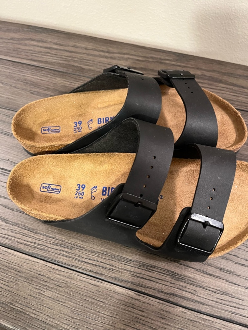 Birkenstock Arizona black leather. Size 39. NWOT. - Picture 4 of 6
